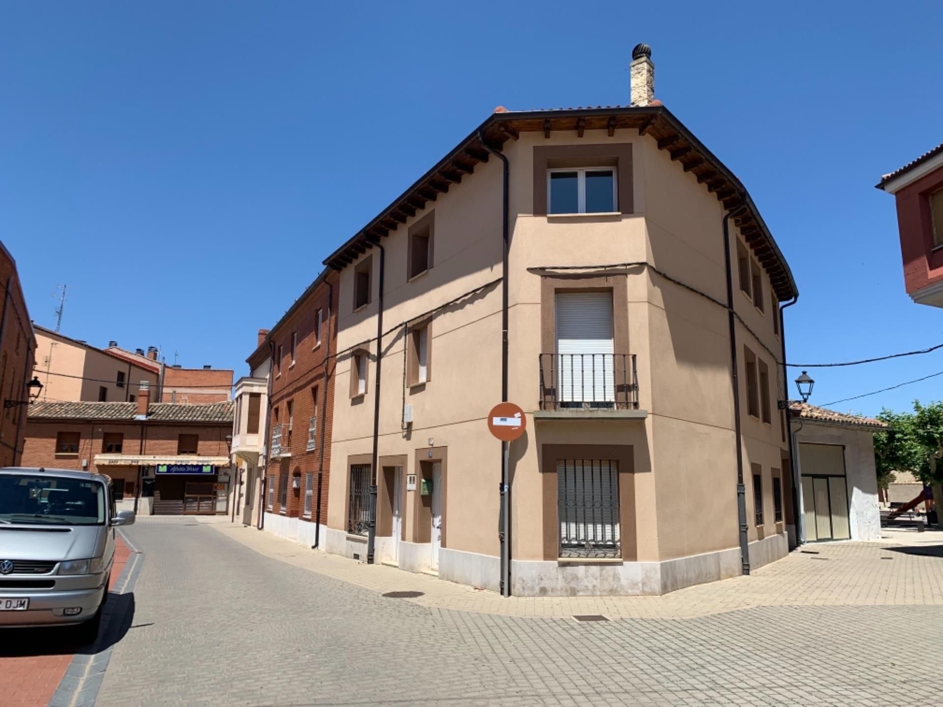 Exterior view of Single-family semi-detached for sale in Melgar de Fernamental
