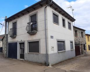 Exterior view of Country house for sale in Villasrubias