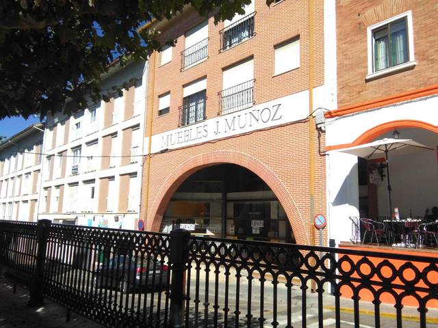 Local comercial en Alquiler en Calle Don Enrique Fuentes Quintana en Carrión de los Condes