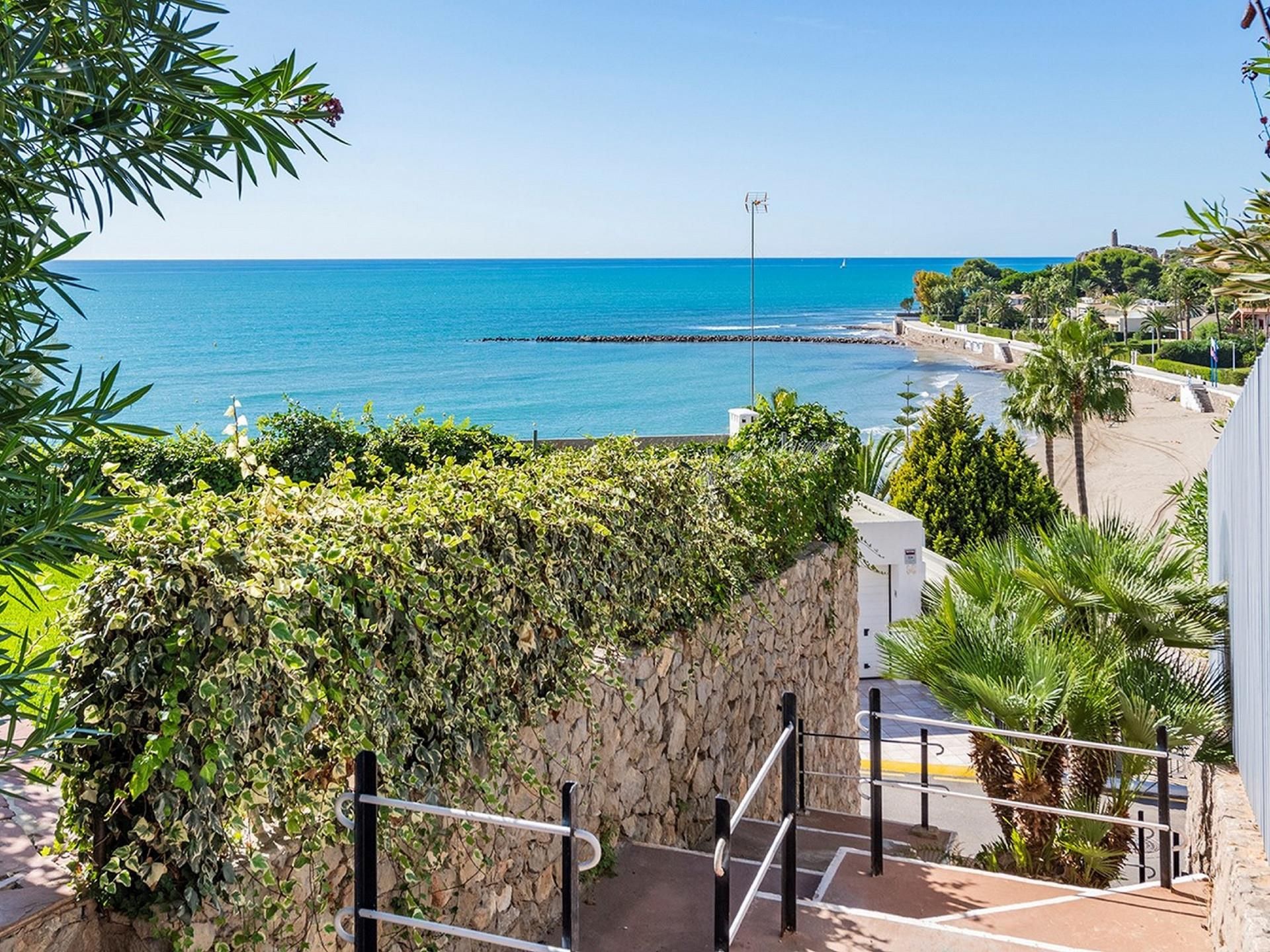 Vista exterior de Casa adosada de lloguer en Oropesa del Mar / Orpesa amb Aire condicionat, Jardí privat i Traster