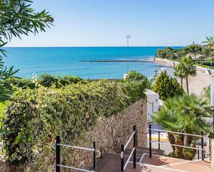 Vista exterior de Casa adosada de lloguer en Oropesa del Mar / Orpesa amb Aire condicionat, Jardí privat i Traster