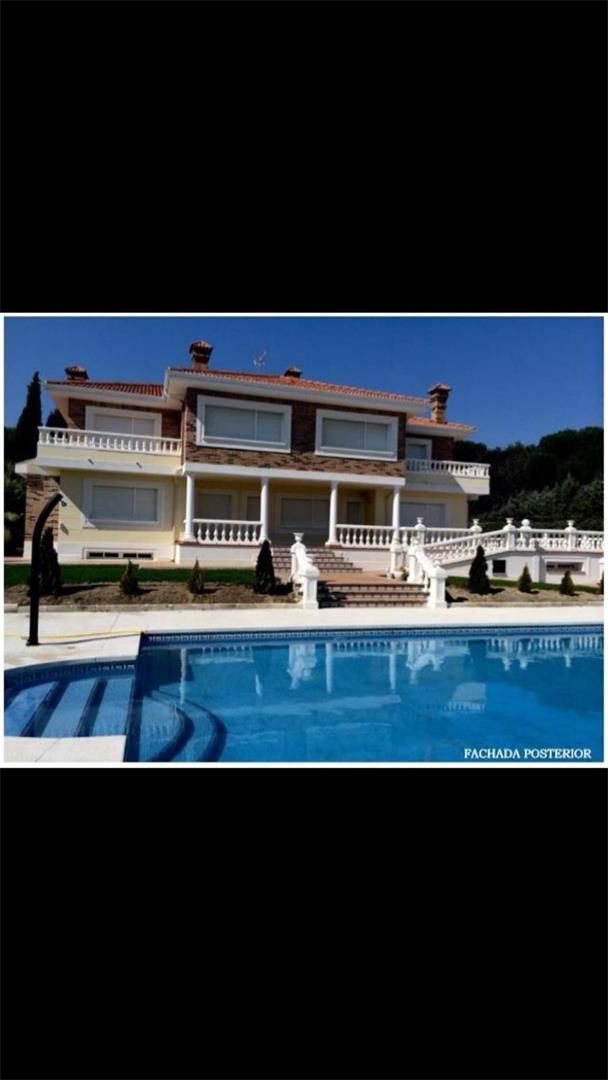 Exterior view of House or chalet to share in Boadilla del Monte  with Air Conditioner, Heating and Private garden