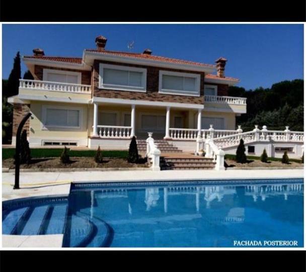 Foto 1 de Casa o xalet per a compartir a Calle Valle del Tiétar, Las Lomas, Madrid