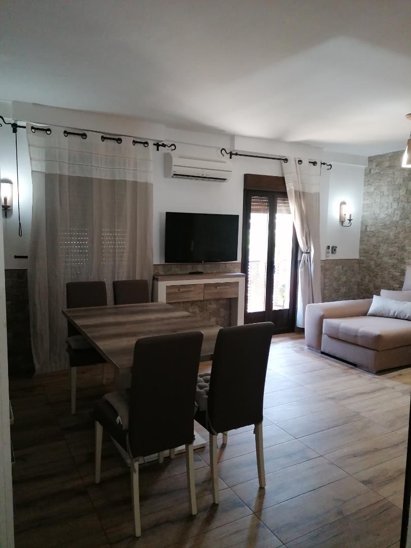 Sala d'estar de Pis de lloguer en  Córdoba Capital amb Aire condicionat, Moblat i Rentadora