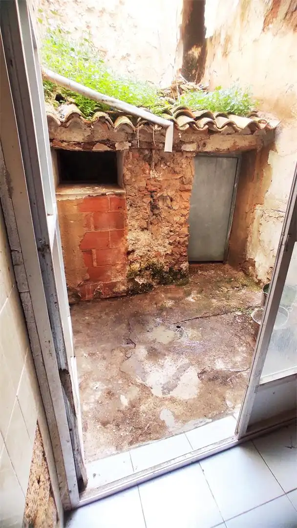 Casa adosada en venda a Calle Corredera, 26, Yecla Casa adosada en venda en Yecla amb Terrassa i Balcó
