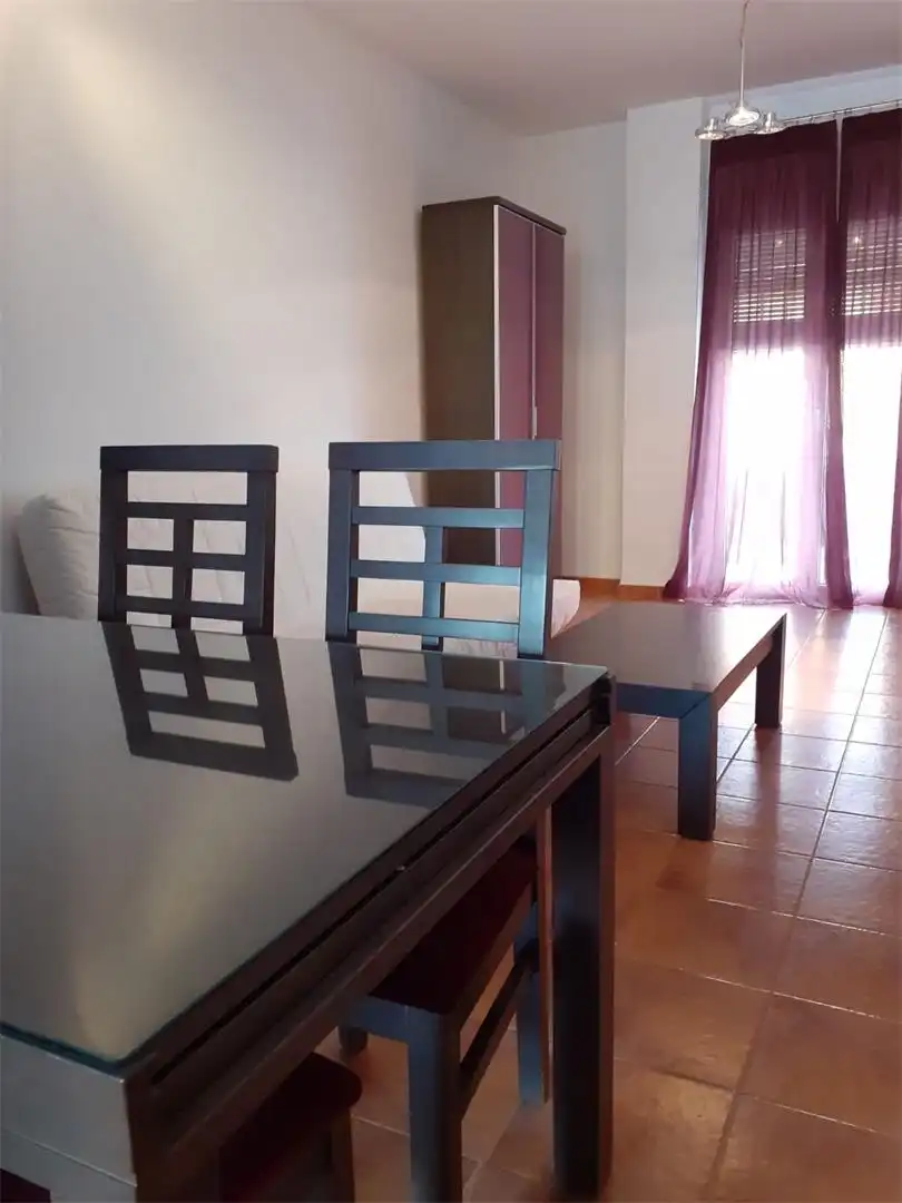 Casa adosada en venta en Avenida Carmen Laffon, Burguillos Comedor de Casa adosada en venta en Burguillos con Aire acondicionado, Amueblado y Lavadora