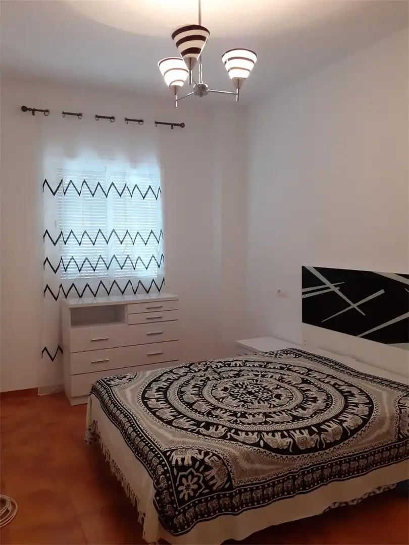 Casa adosada en venta en Avenida Carmen Laffon, Burguillos Habitación de Casa adosada en venta en Burguillos con Aire acondicionado, Amueblado y Lavadora