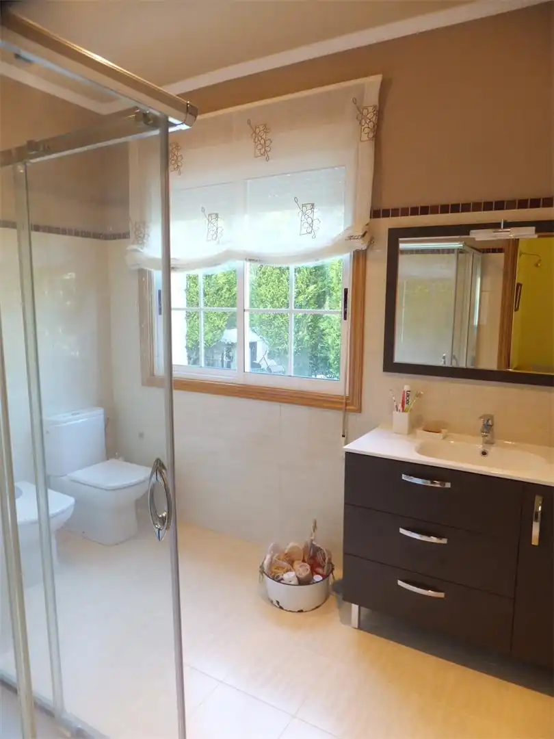Casa o chalet en venta en Avenida Ramón Núñez Montero, 89, Oleiros pueblo Baño de Casa o chalet en venta en Oleiros con Piscina