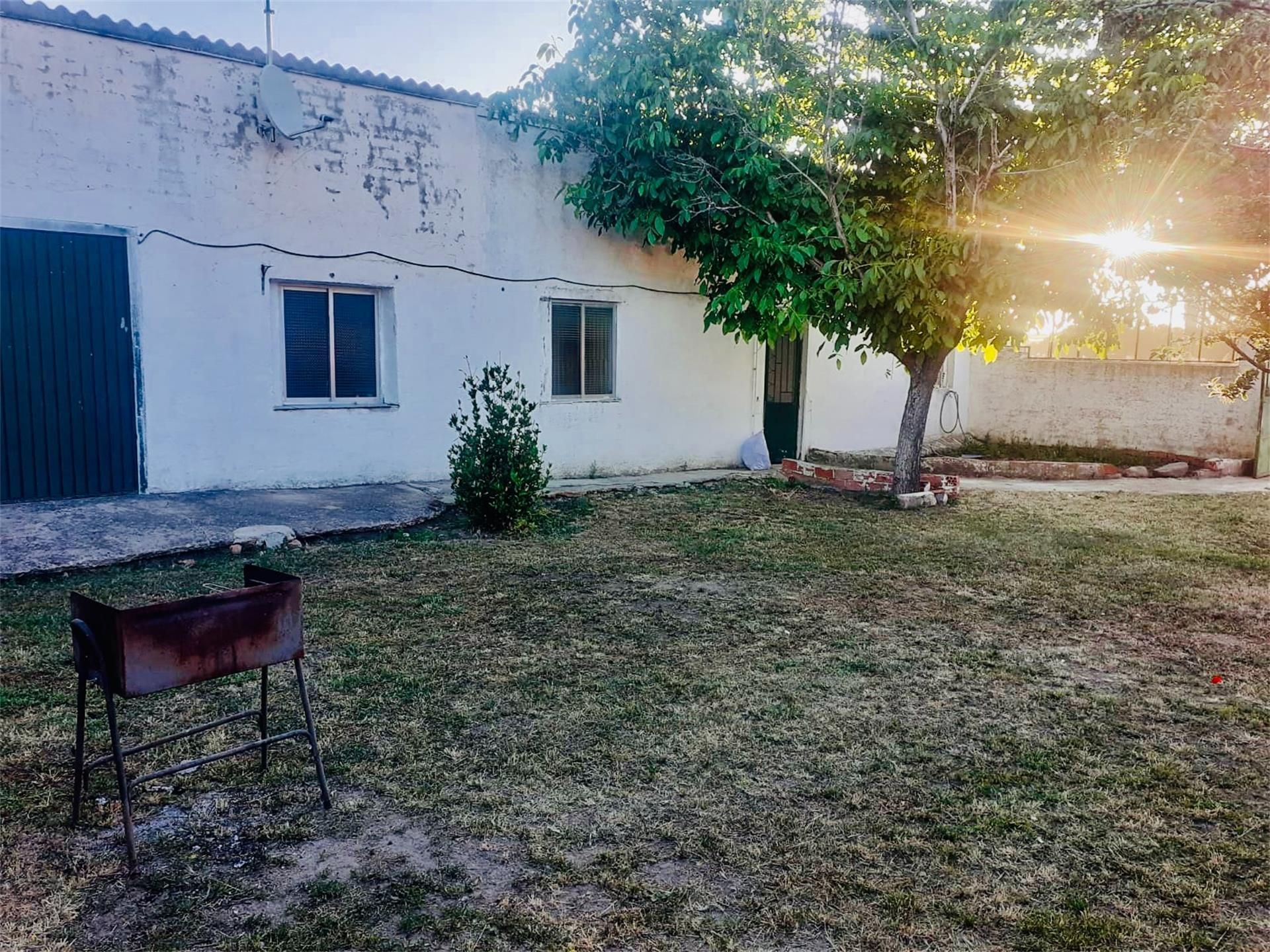 Exterior view of House or chalet for sale in Muñico  with Private garden, Furnished and Washing machine