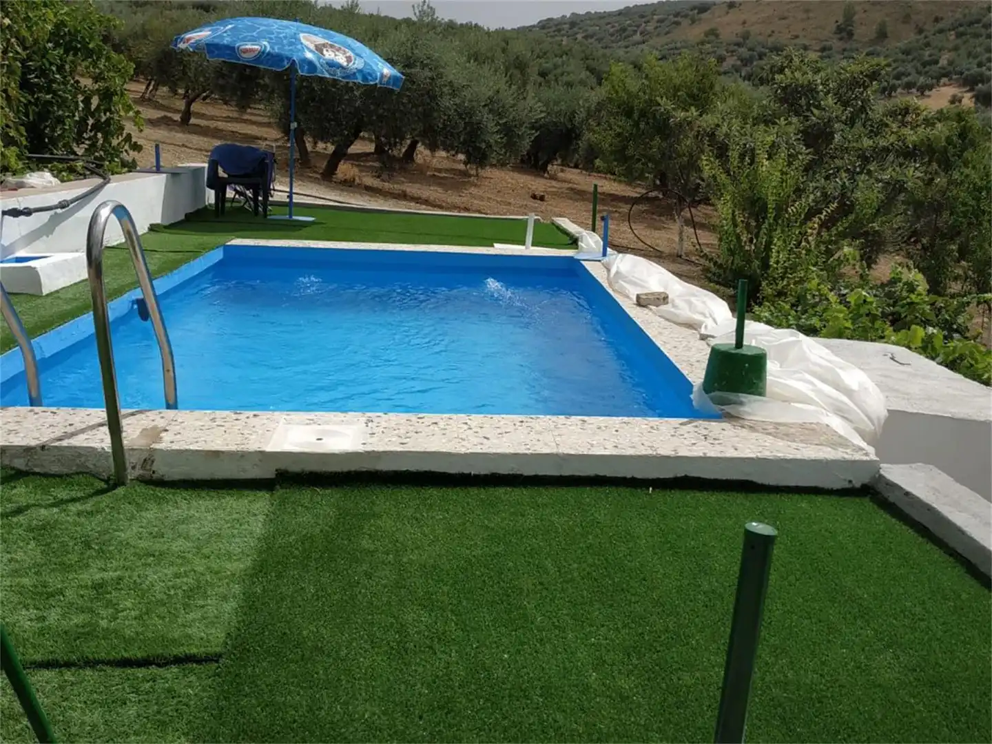 Casa o xalet en venda a Montefrío Piscina de Casa o xalet en venda en Montefrío