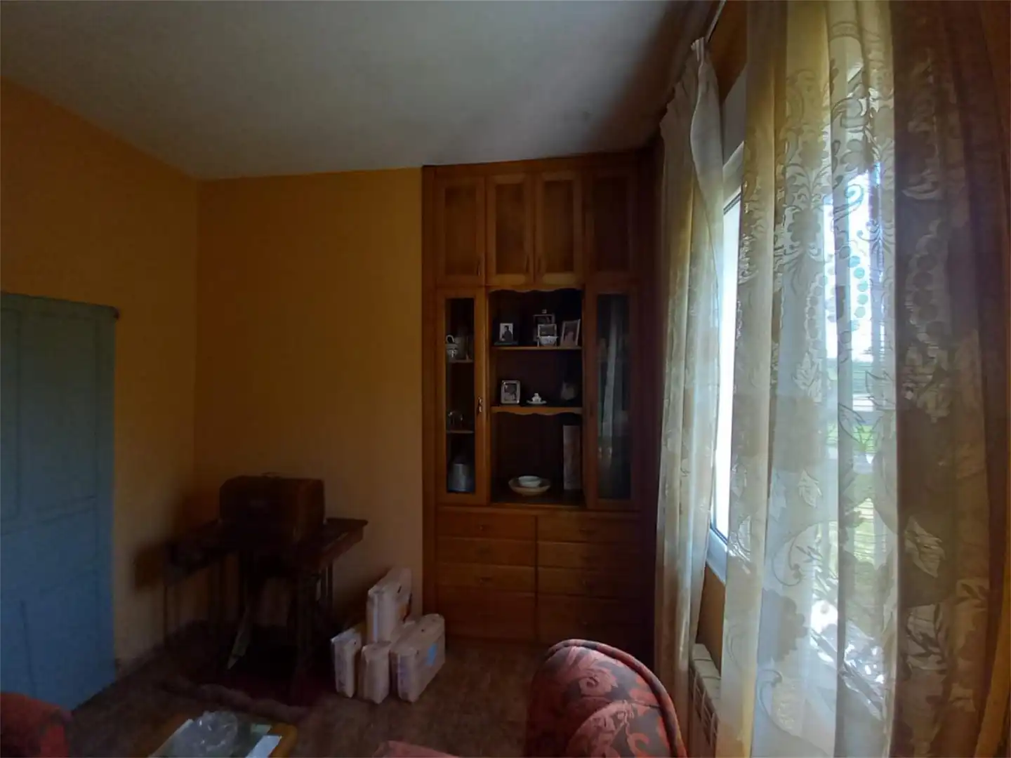 Finca rústica en venda a LU-P-1105, Castro de Rei Sala d'estar de Finca rústica en venda en Castro de Rei amb Calefacció, Jardí privat i Traster