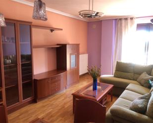 Living room of Flat for sale in Salamanca Capital  with Balcony