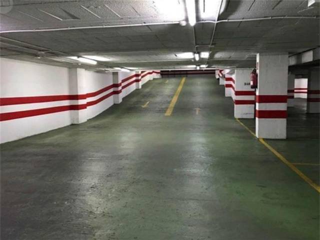 Trastero en Alquiler en Calle Blanco White, 10 en La Calzada - La Florida