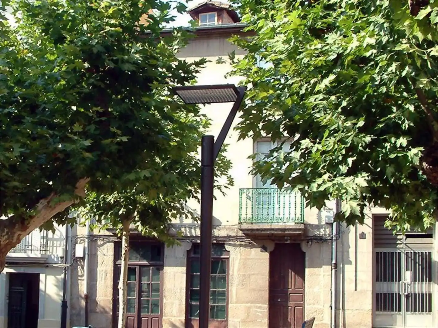 Casa adosada en venta en Praza Trinidade, 2, Casco Viejo Vista exterior de Casa adosada en venta en Ourense Capital con Terraza y Balcón