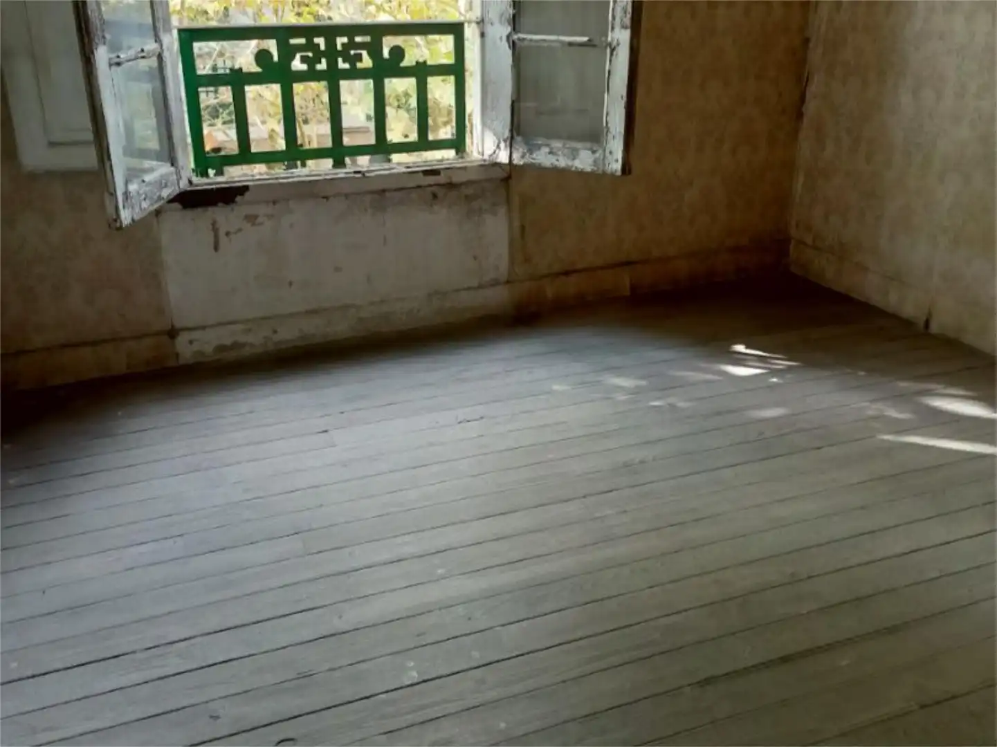 Casa adosada en venta en Praza Trinidade, 2, Casco Viejo Casa adosada en venta en Ourense Capital con Terraza y Balcón