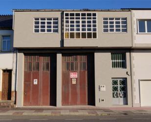 Vista exterior de Casa adosada en venda en Friol amb Jardí privat, Terrassa i Balcó