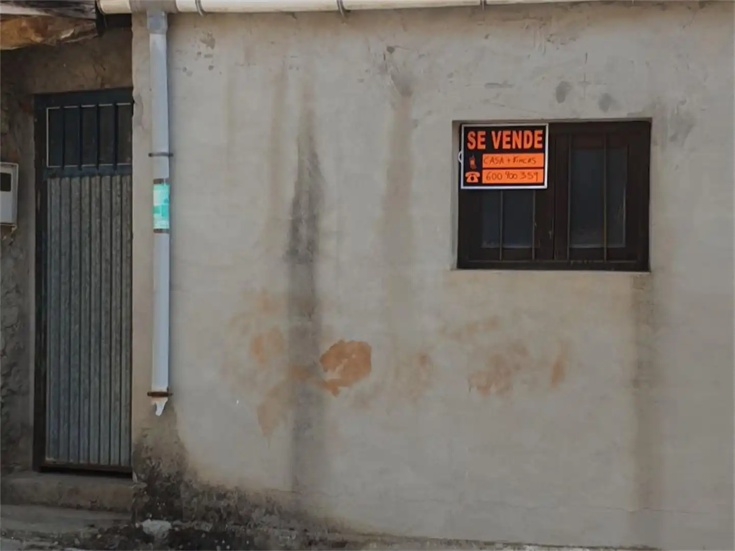 Planta baja en venta en Calle San Pedro, Cacabelos Vista exterior de Planta baja en venta en Cacabelos con Amueblado
