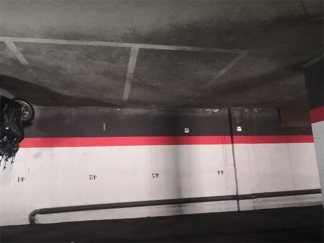 Garaje en Alquiler en Carrer de Ramon Turró, 101 en La Vila Olímpica del Poblenou