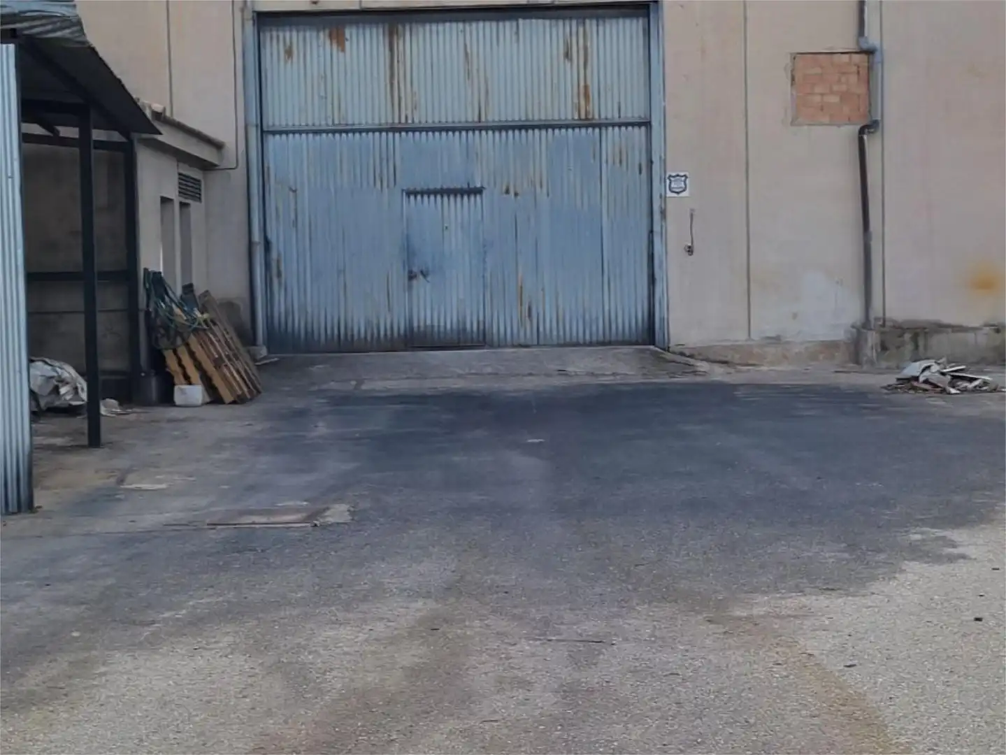 Parking de Nave industrial de alquiler en Los Villares con Aire acondicionado