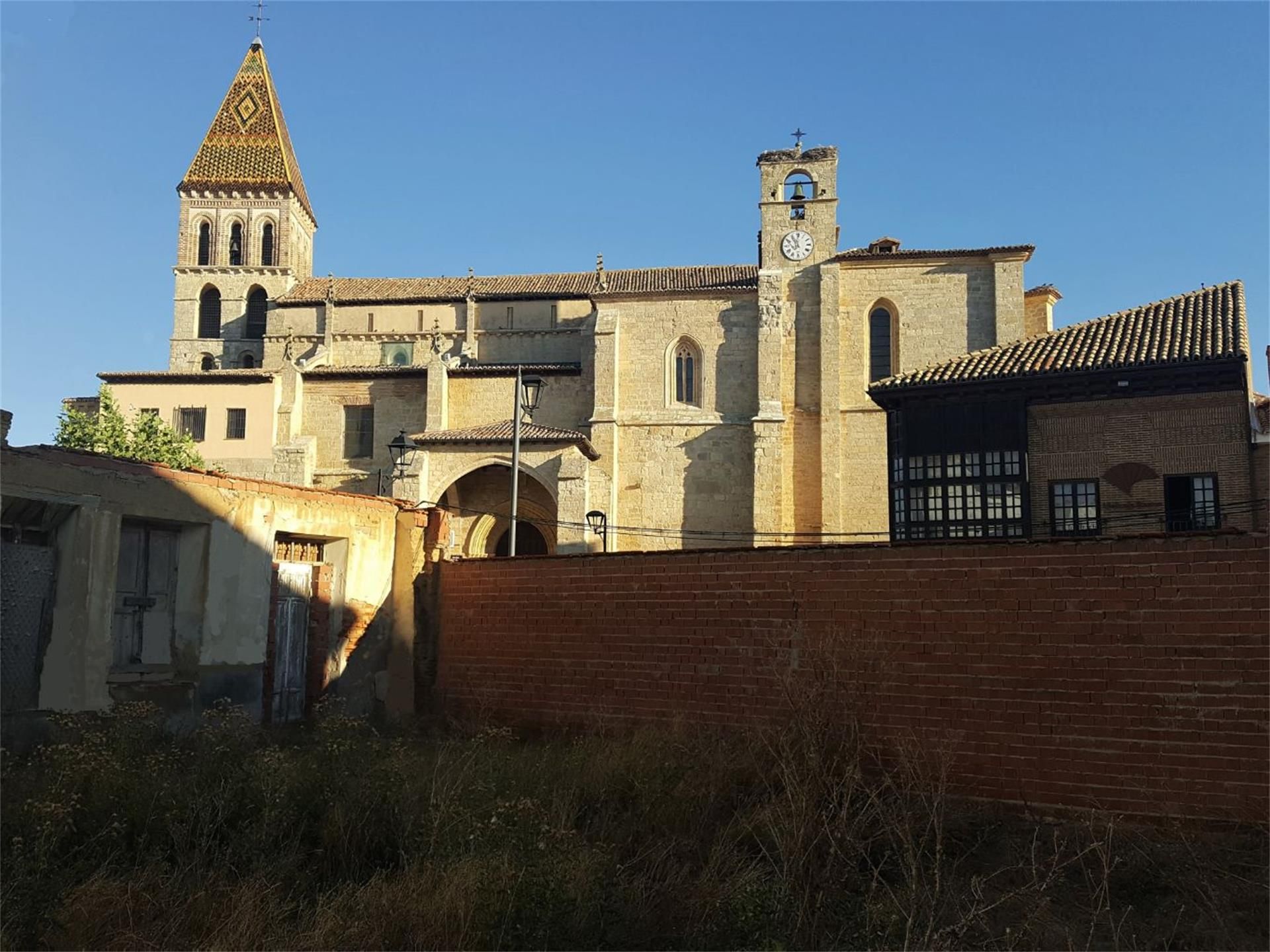Exterior view of Land for sale in Paredes de Nava