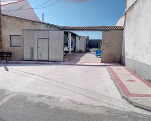 Exterior view of Single-family semi-detached for sale in Nava de Arévalo
