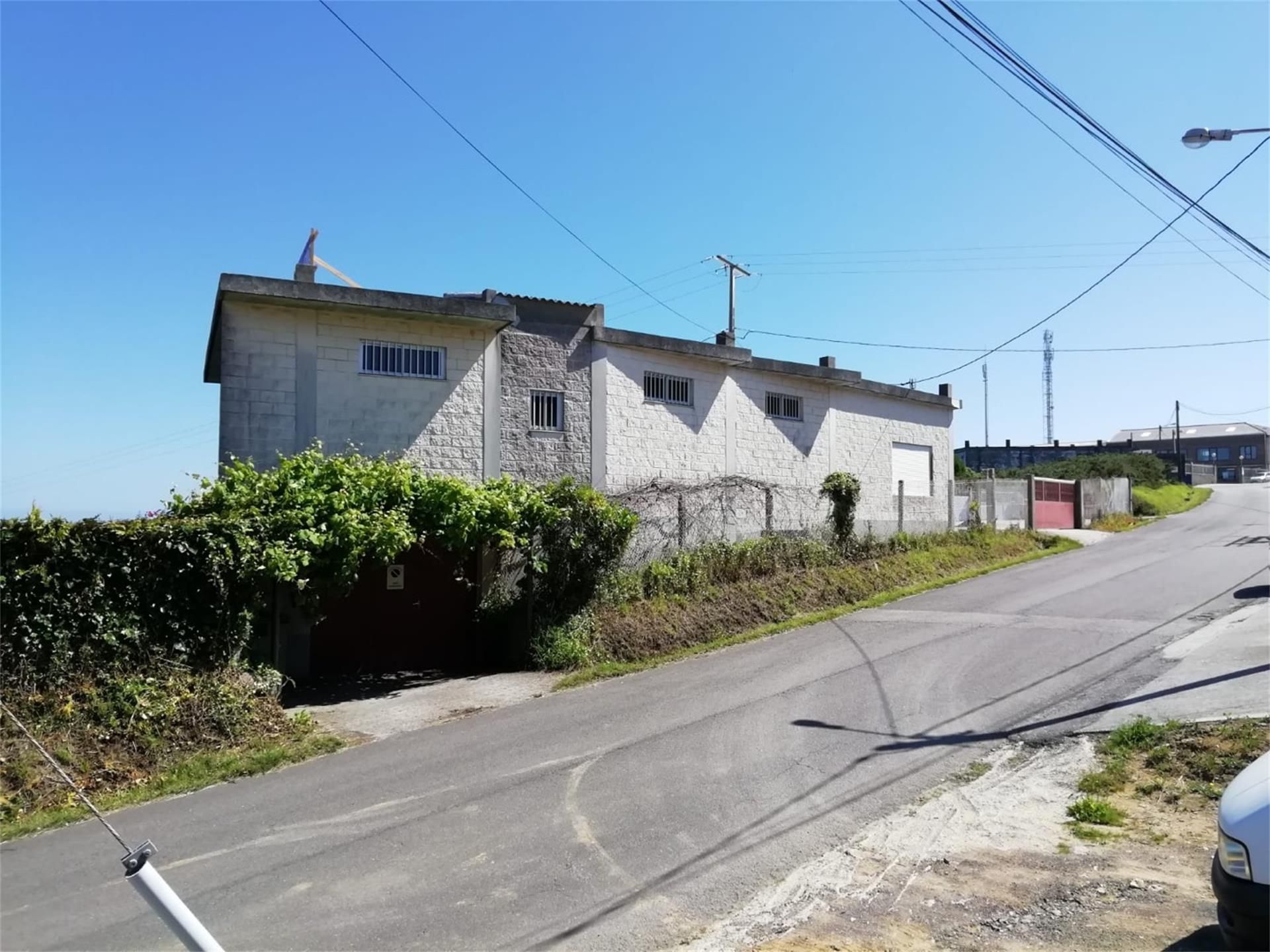 Exterior view of Industrial buildings for sale in Malpica de Bergantiños