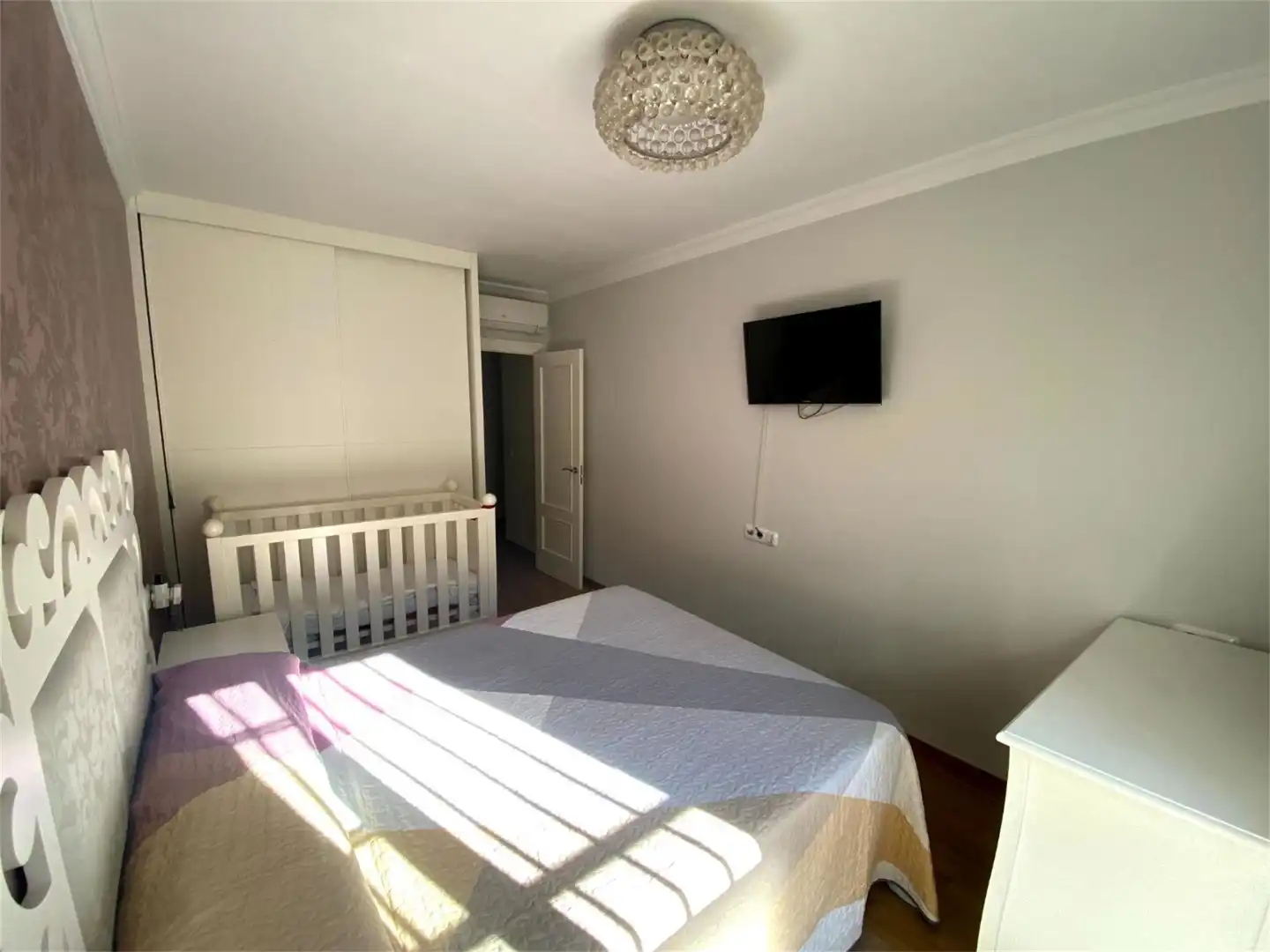 Piso en venta en Calle Campoamor, 30, El Puerto - Romanilla Habitación de Piso en venta en Roquetas de Mar con Aire acondicionado, Calefacción y Terraza