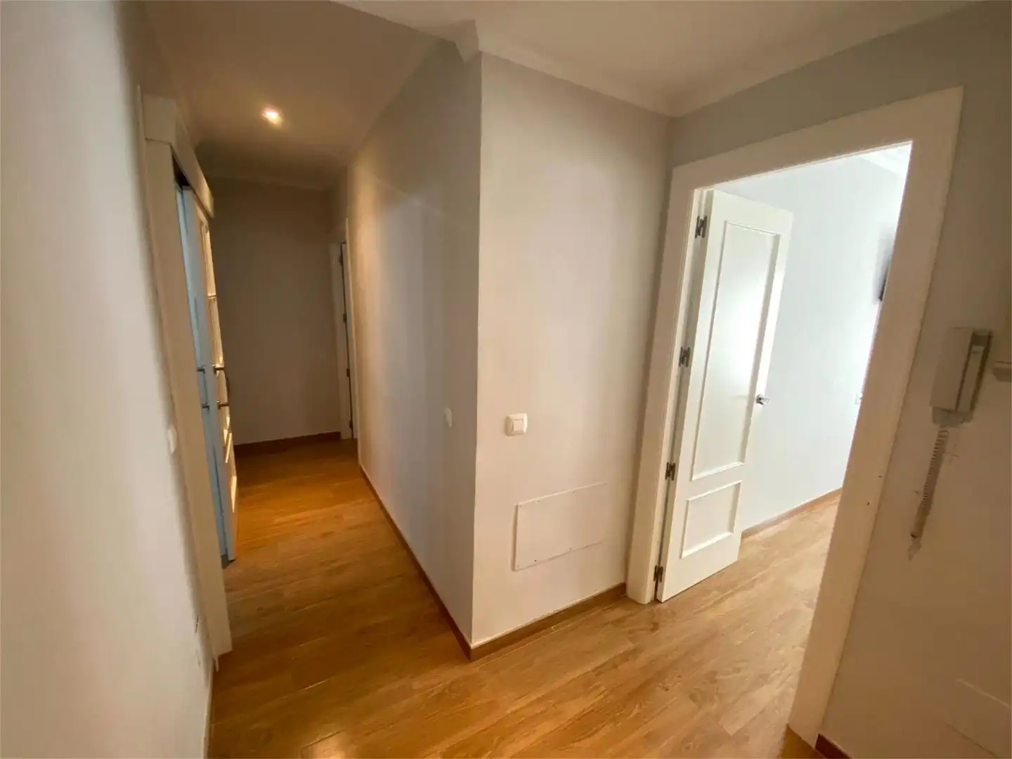 Piso en venta en Calle Campoamor, 30, El Puerto - Romanilla Piso en venta en Roquetas de Mar con Aire acondicionado, Calefacción y Terraza