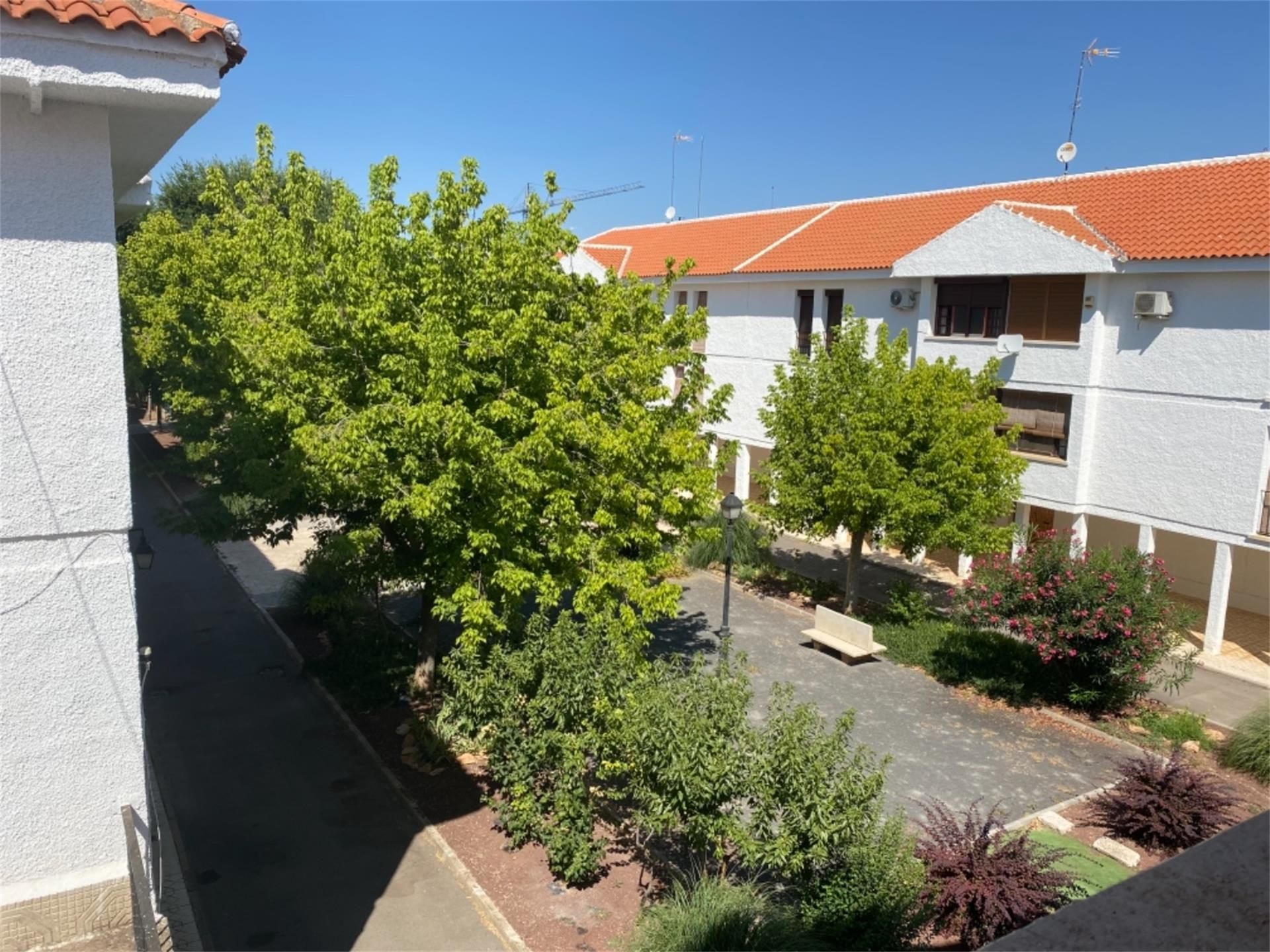 Pis en venda a Calle Conde de Barcelona, Almagro Vista exterior de Pis en venda en Almagro amb Calefacció