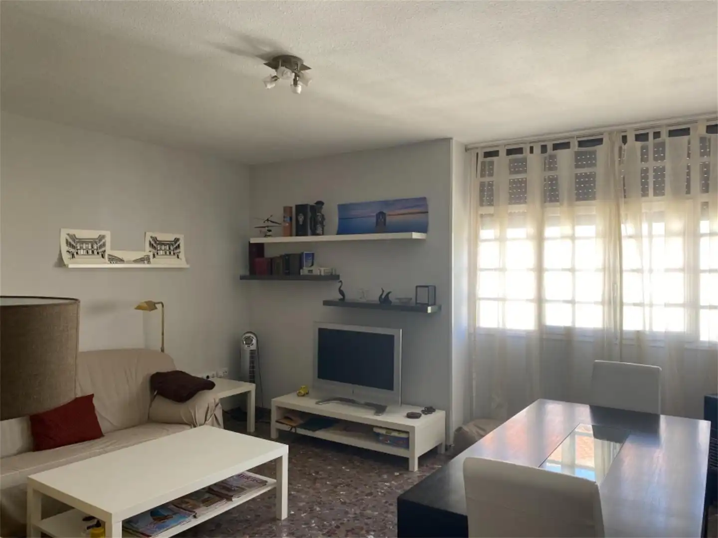 Piso en venta en Calle Conde de Barcelona, Almagro Sala de estar de Piso en venta en Almagro