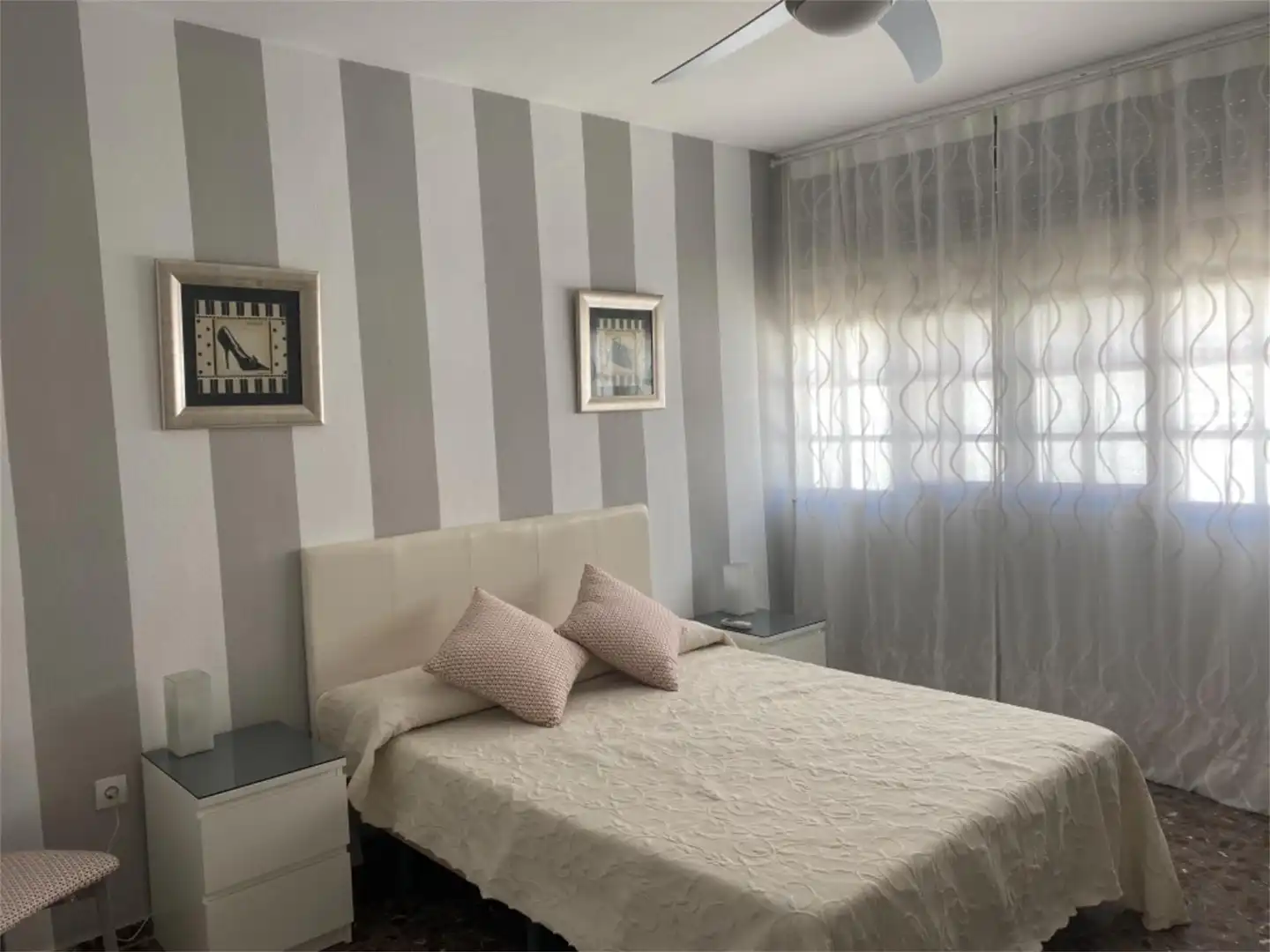 Piso en venta en Calle Conde de Barcelona, Almagro Habitación de Piso en venta en Almagro