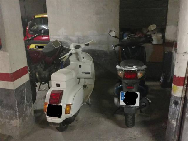 Garaje en Alquiler en Carrer de Cros, 4 en Sants