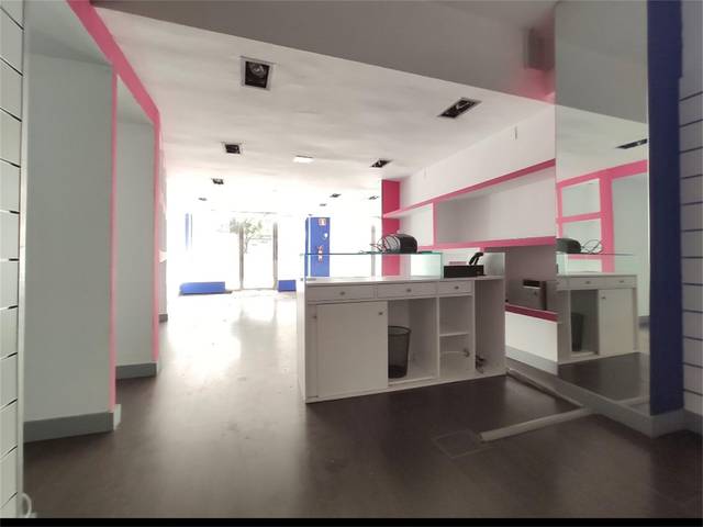 Local comercial en Alquiler en Calle Barcelona, 2 en Gamonal - San Bruno - G9