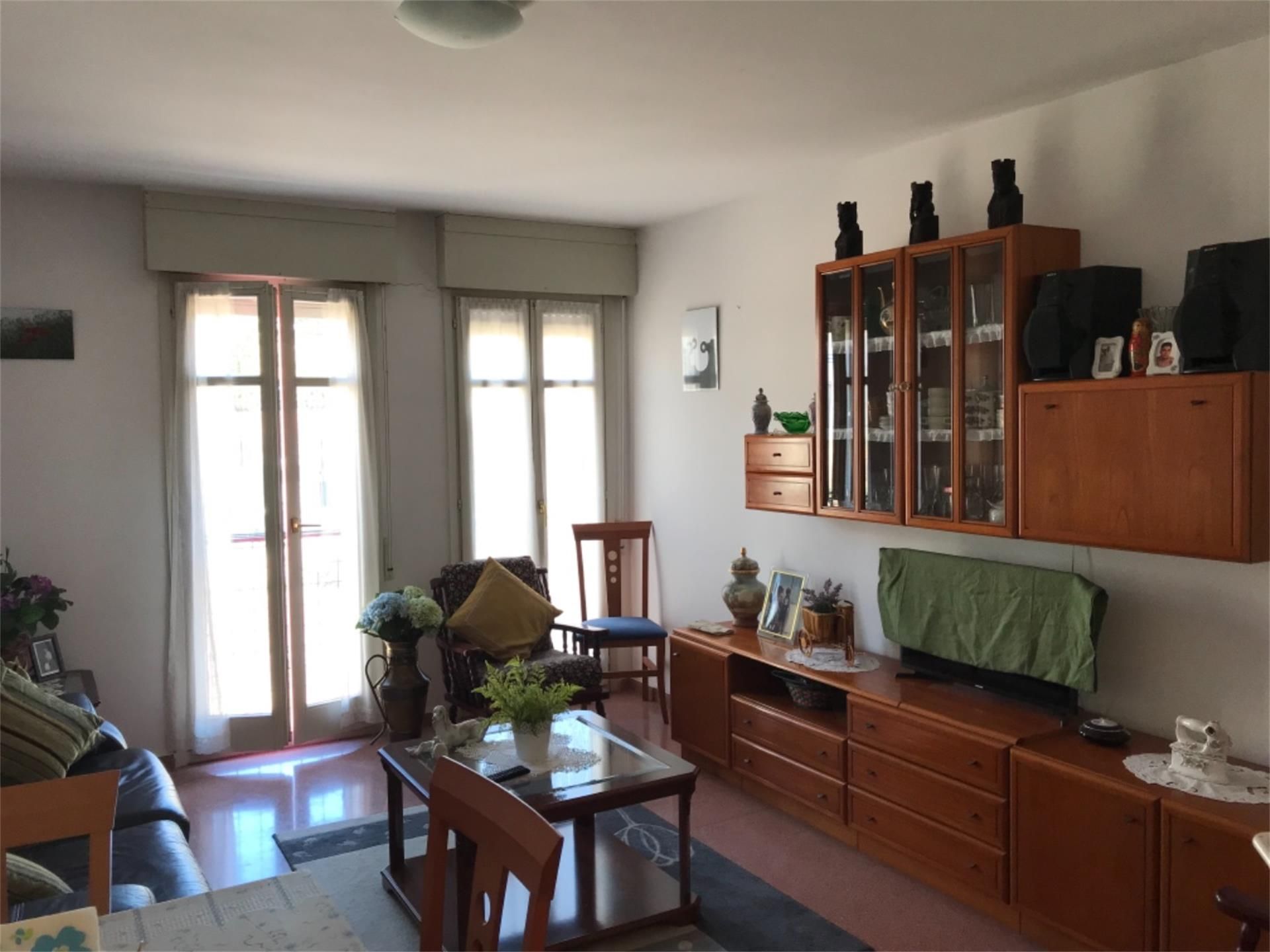 Wohnzimmer von Wohnung zum verkauf in Baños de Río Tobía mit Heizung, Abstellraum und Möbliert