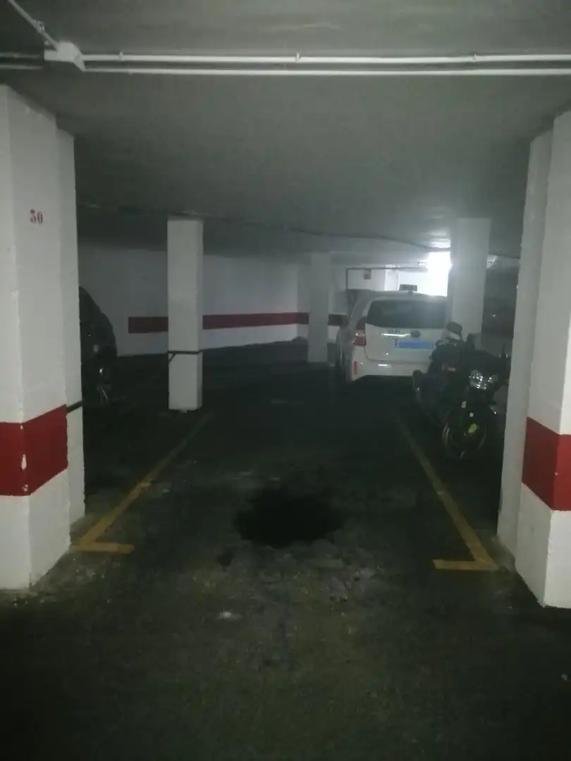 Garage zur Miete in Calle Cavite, 9, Girón - Las Delicias Parkplatz von Garage zur Miete in Málaga