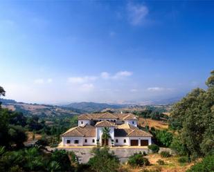 Vista exterior de Finca rústica en venda en Gaucín amb Aire condicionat, Calefacció i Jardí privat