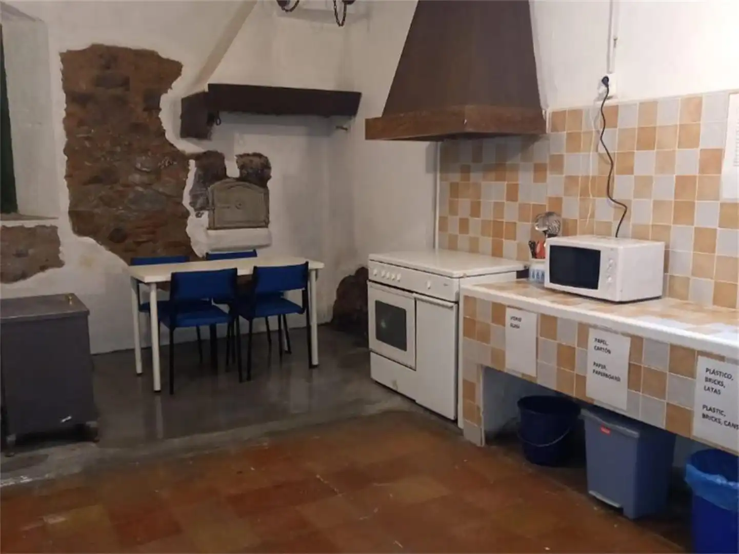Habitació a Barri Pla d'Avall, Anglès Cuina de Casa o xalet per a compartir en Anglès amb Calefacció, Jardí privat i Traster