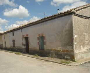 Exterior view of Single-family semi-detached for sale in Santa María la Real de Nieva