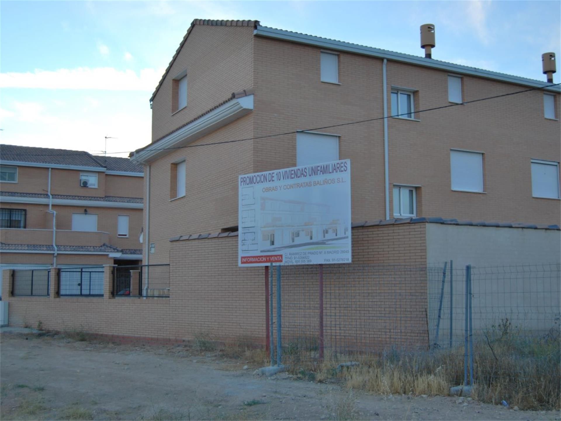 Exterior view of Single-family semi-detached for sale in Lillo