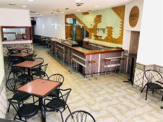 Local comercial en Alquiler en Plaza Constitución en Santa Cruz de la Zarza