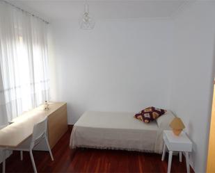 Bedroom of Flat for sale in Basauri 