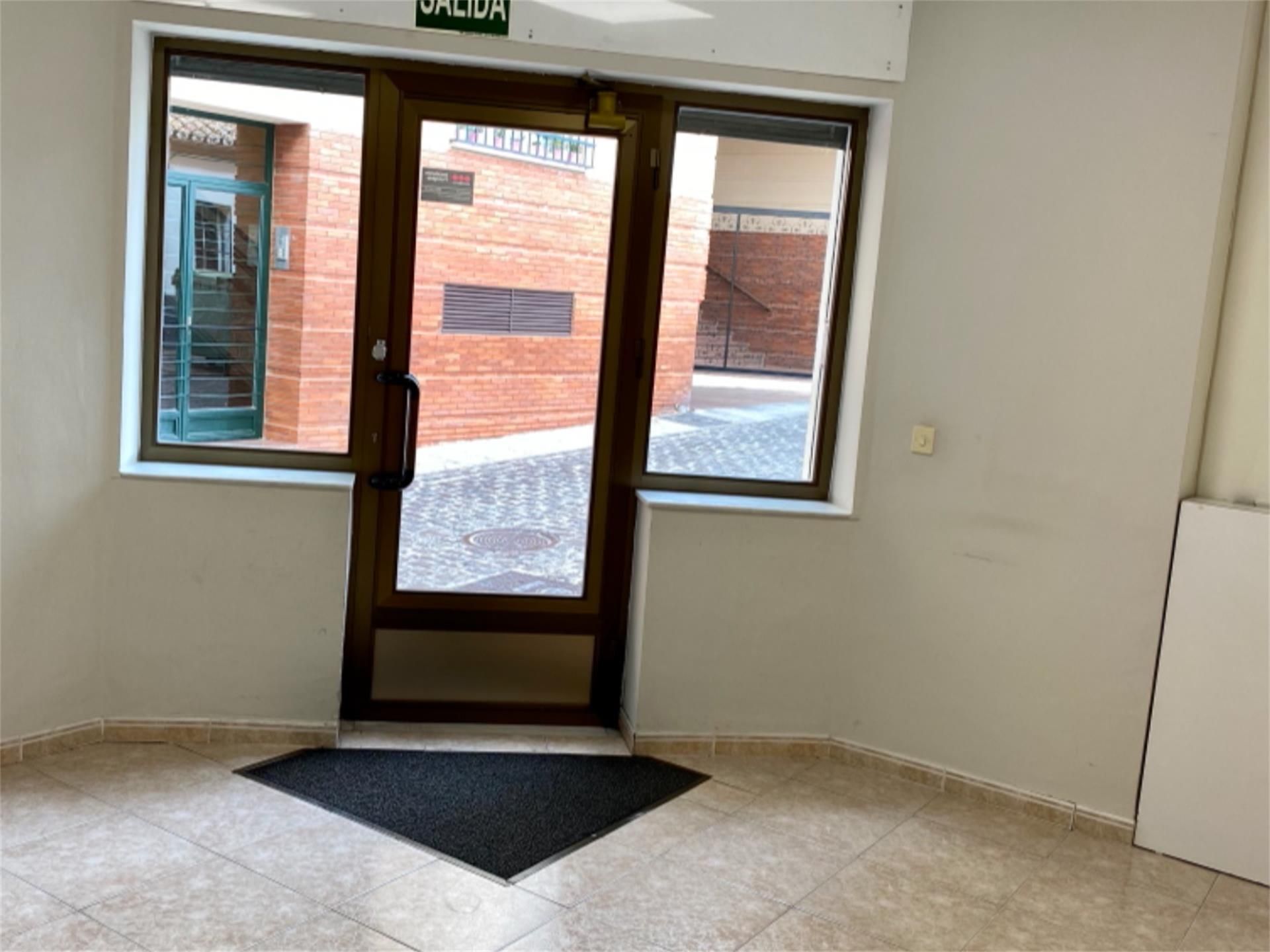 Local de lloguer en Antequera amb Aire condicionat