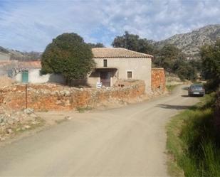 Exterior view of Country house for sale in Cabeza del Buey