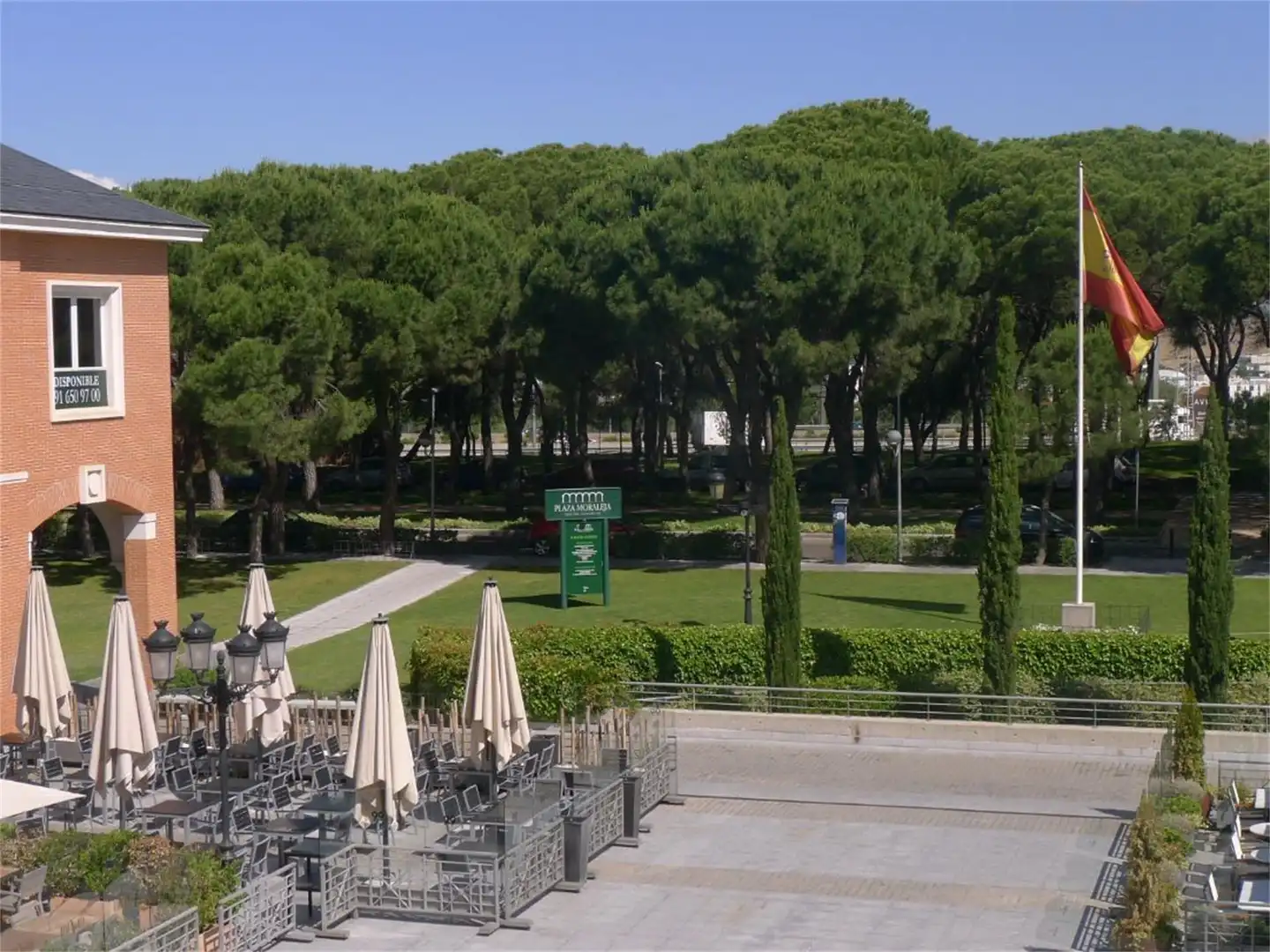 Oficina de lloguer a Calle Moraleja, 3, Encinar de los Reyes Jardí de Oficina de lloguer en La Moraleja