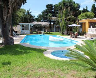 Piscina de Casa o xalet en venda en Torremolinos amb Aire condicionat, Terrassa i Piscina