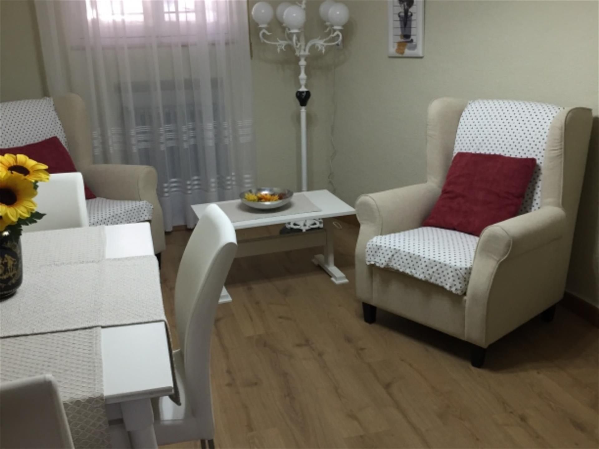 Living room of Single-family semi-detached for sale in La Pola de Gordón   with Heating, Private garden and Parquet flooring