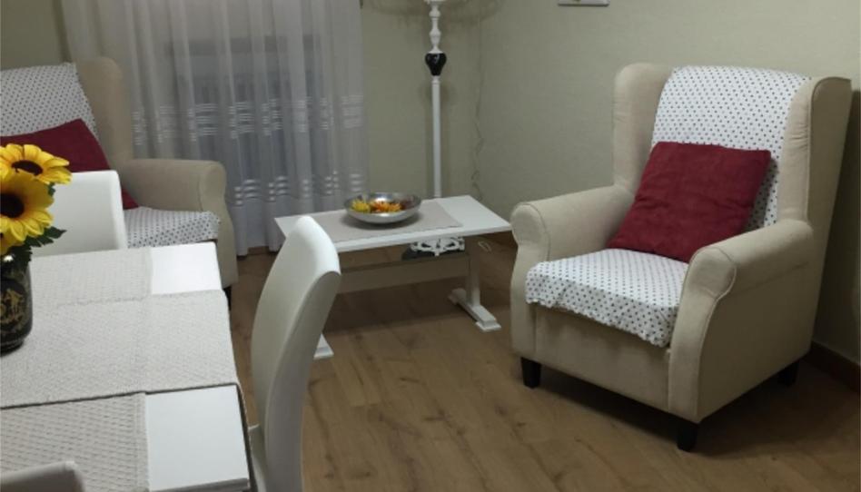 Foto 1 de Casa adosada en venda a Carrer Serafín Álvarez Quintero, 6, La Pola de Gordón , León