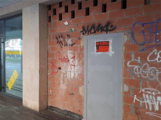 Local comercial en Venta en Avenida Sabino Arana en Centro Urbano - Hirigunea