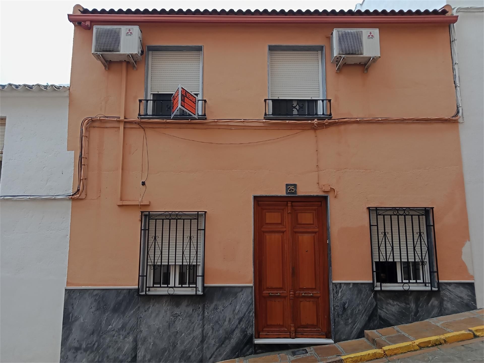 Exterior view of Single-family semi-detached for sale in Porcuna  with Air Conditioner, Furnished and Oven