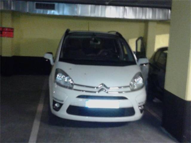 Garaje en Alquiler en Calle de Santo Domingo Savio en Pueblo Nuevo